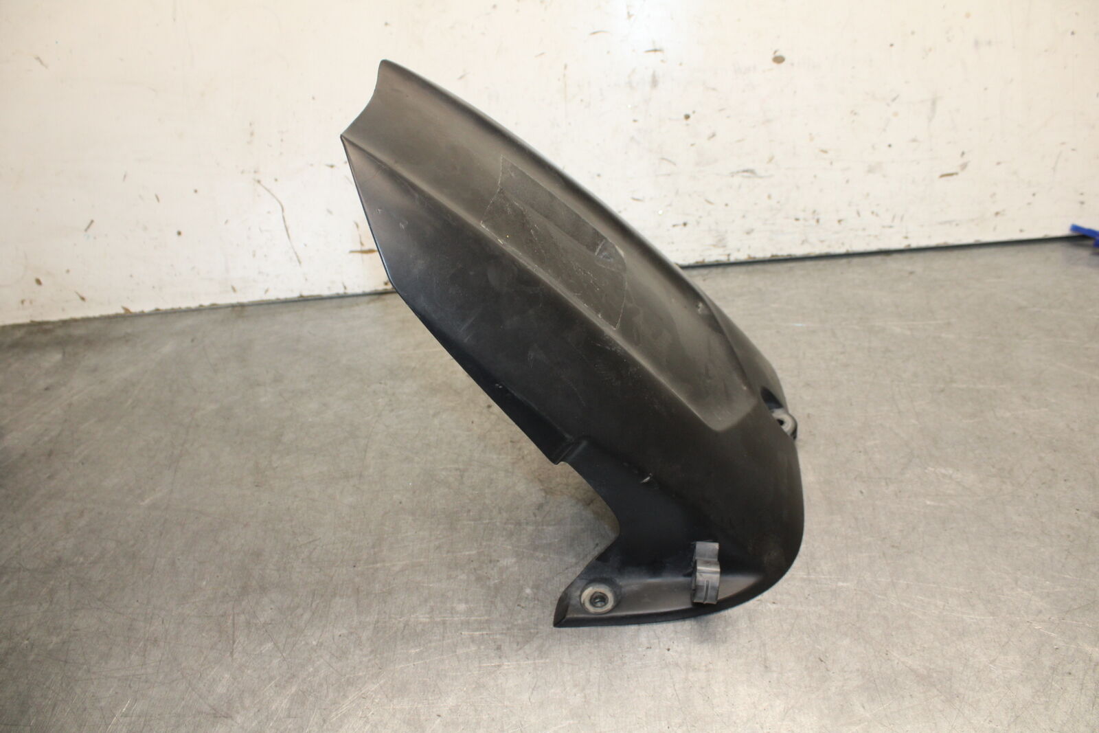08-09 YAMAHA YZF R6S REAR BACK WHEEL TIRE HUGGER FENDER  BB690