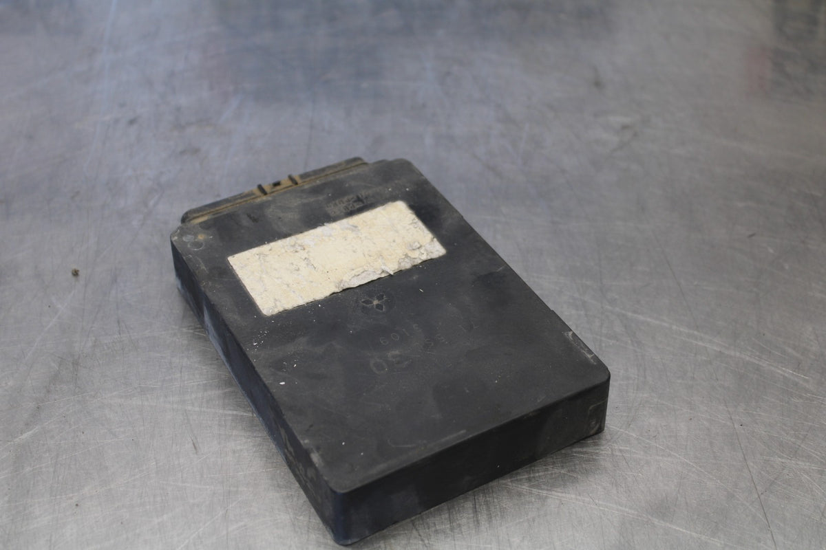 03-04 YAMAHA YZF R6 ECU COMPUTER CONTROLLER UNIT BLACK BOX ECM CDI  BB890