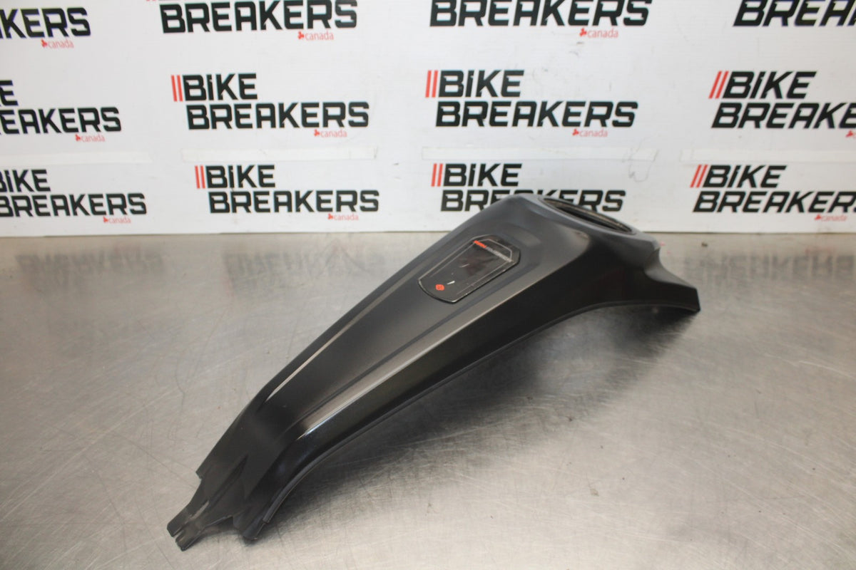 22 HARLEY-DAVIDSON PAN AMERICA 1250 CENTER GAS TANK COVER FAIRING COWL BB910