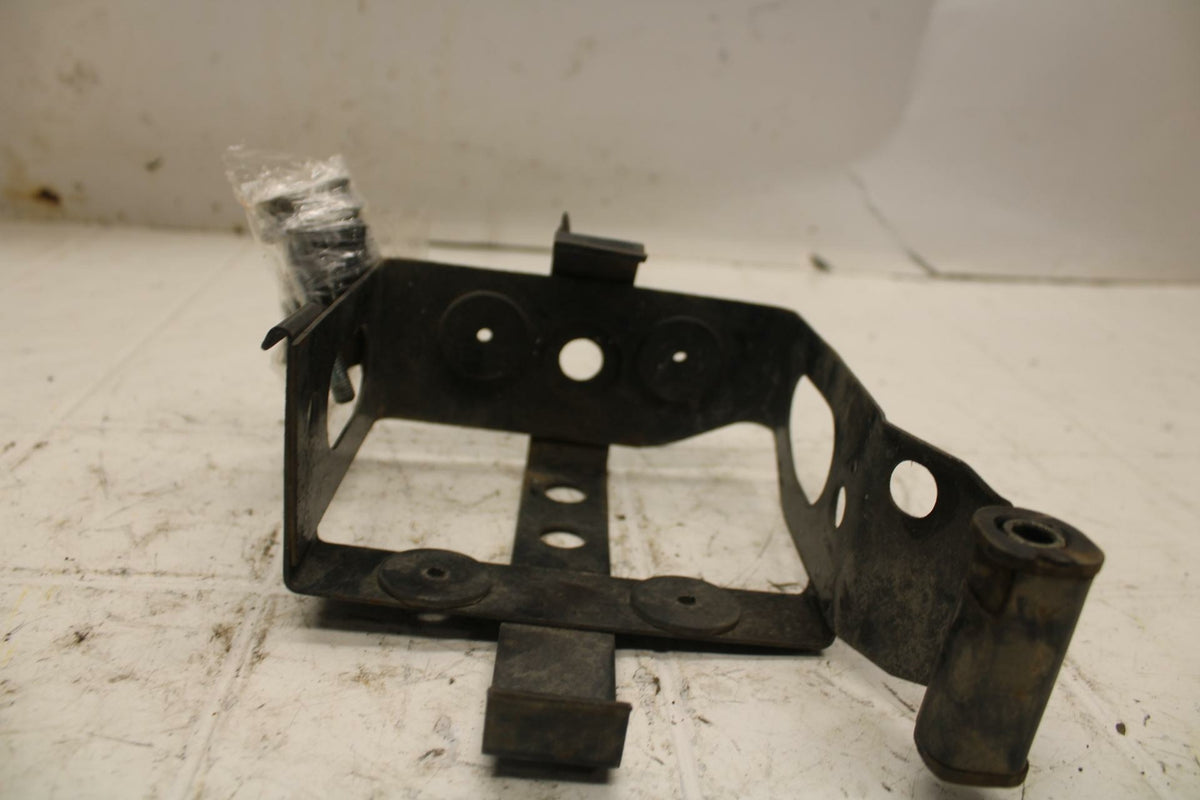72 HONDA CB500 K1 BATTERY TRAY BOX BB24