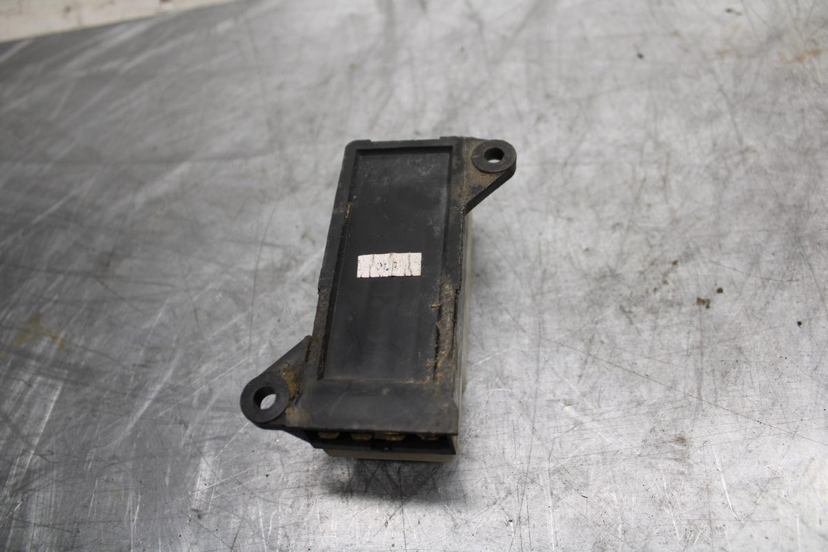 91-92 SUZUKI GSXR750 M  RELAY ASSEMBLY FUSE BOX BB493