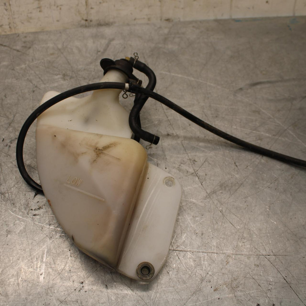2007 Yamaha YZF R6 COOLANT WATER TANK RESERVOIR BOTTLE 2C0-21871-00-00 BB525