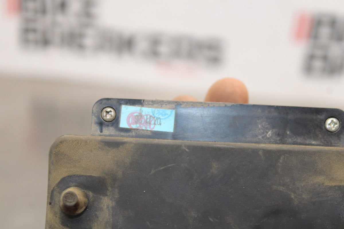 08 KAWASAKI VULCAN 1600 VN1600D NOMAD FUSE BOX JUNCTION BOX BB904