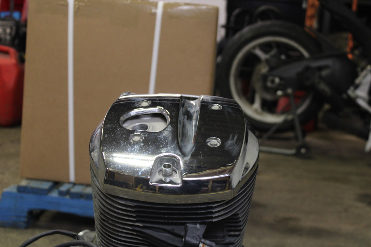 06 KAWASAKI VULCAN 900 ENGINE MOTOR BB799