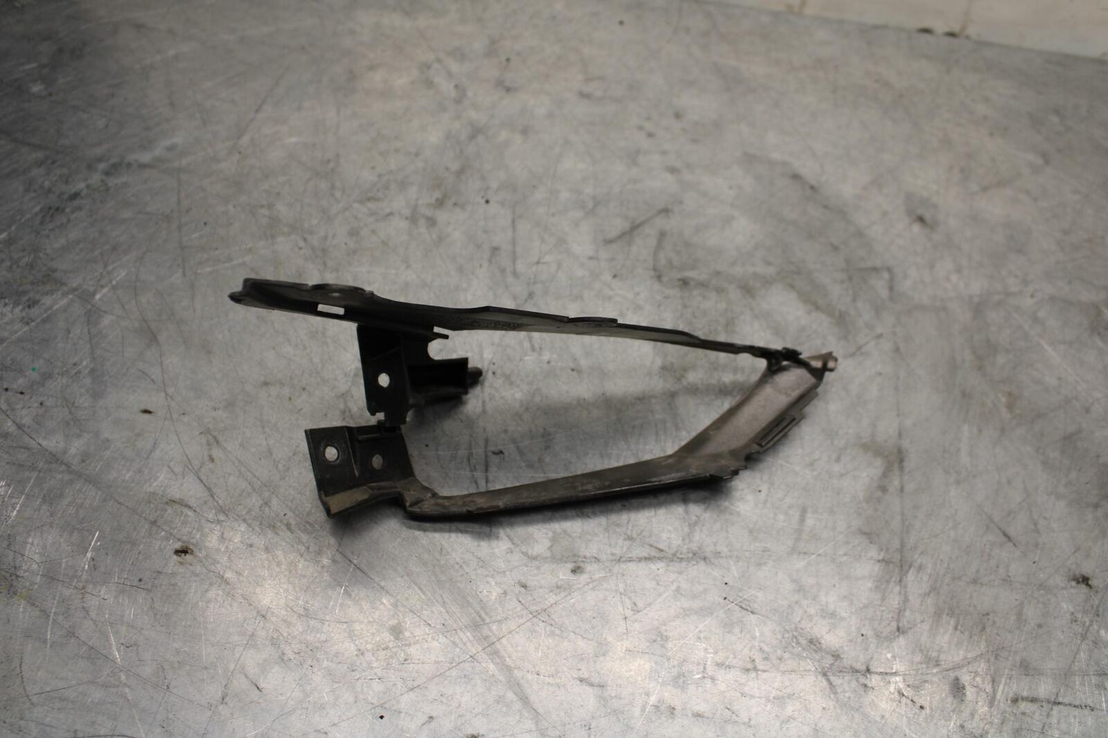  09-16 Suzuki GSXR 1000 Right Tail Brake Light Frame Cover Fairing Trim BB439