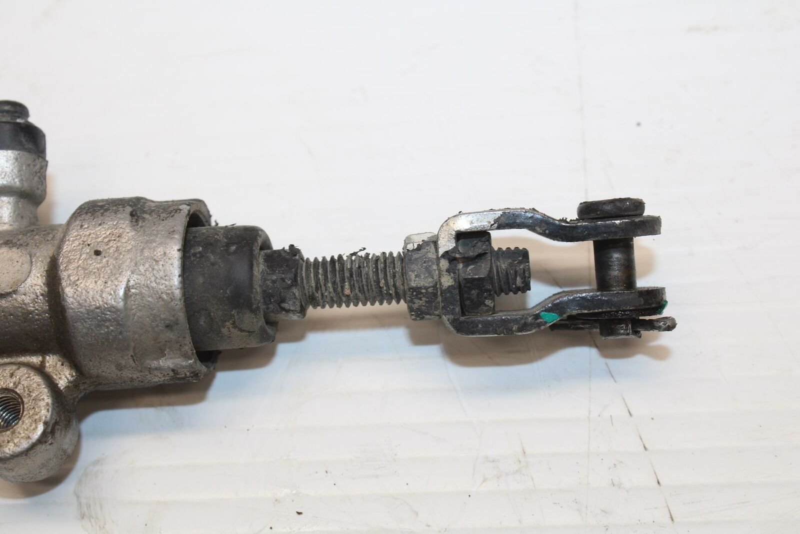 08 SUZUKI GSXR1000 REAR BACK BRAKE MASTER CYLINDER W RESERVOIR BB263