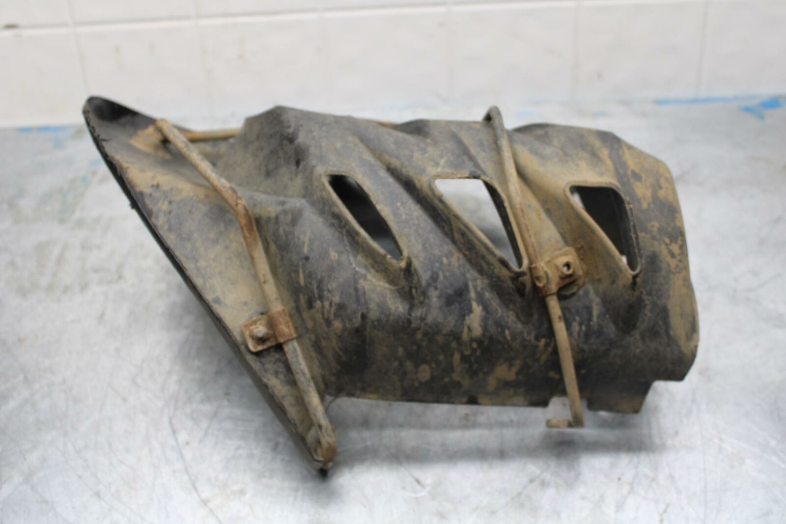 06-20 YAMAHA RAPTOR 700 YFM700R LEFT MUD SPLASH GUARD FOOTWELL BB414