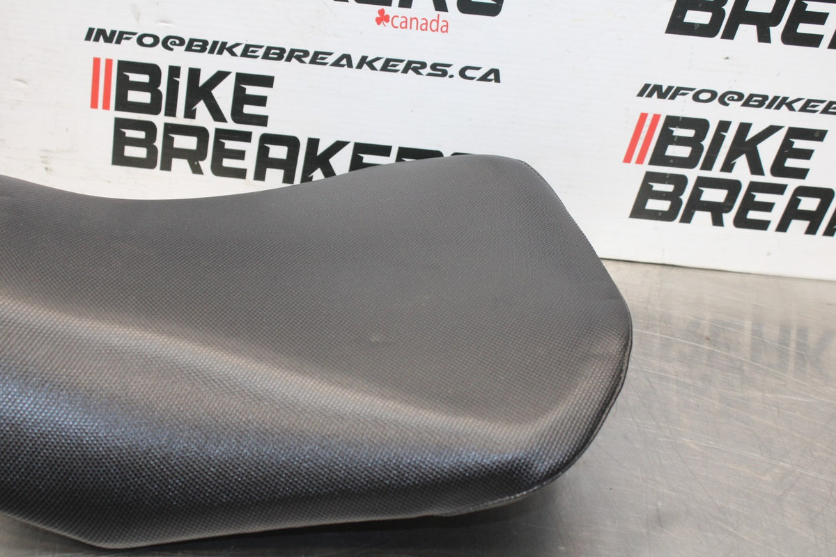 18 HONDA CB500F FRONT DRIVERS SEAT PAD SADDLE PILLION BB861