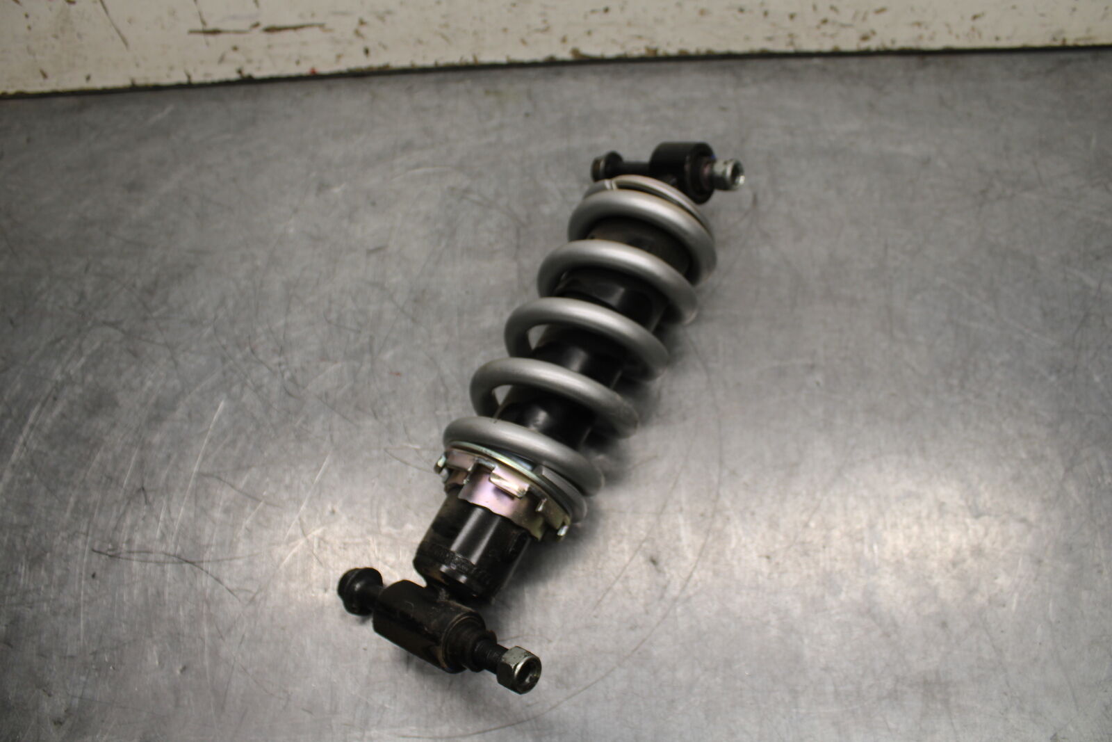 19-24 YAMAHA R3 REAR BACK SHOCK ABSORBER SUSPENSION BB736