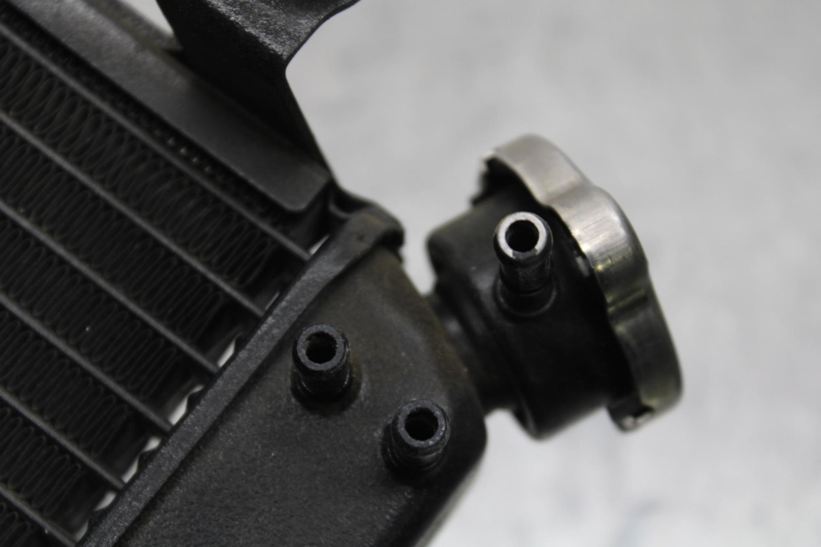2007 Yamaha YZF R6S ENGINE RADIATOR MOTOR COOLER COOLING  BB594