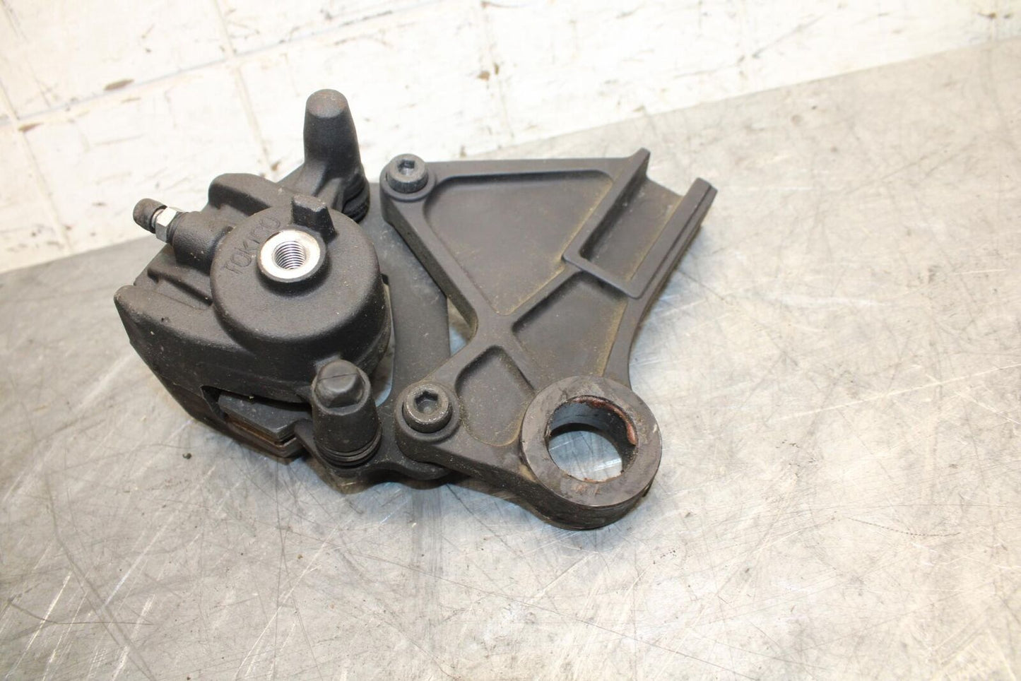 2009 Kawasaki Ninja ZX6R  REAR BACK BRAKE CALIPER W MOUNT BRACKET BB44