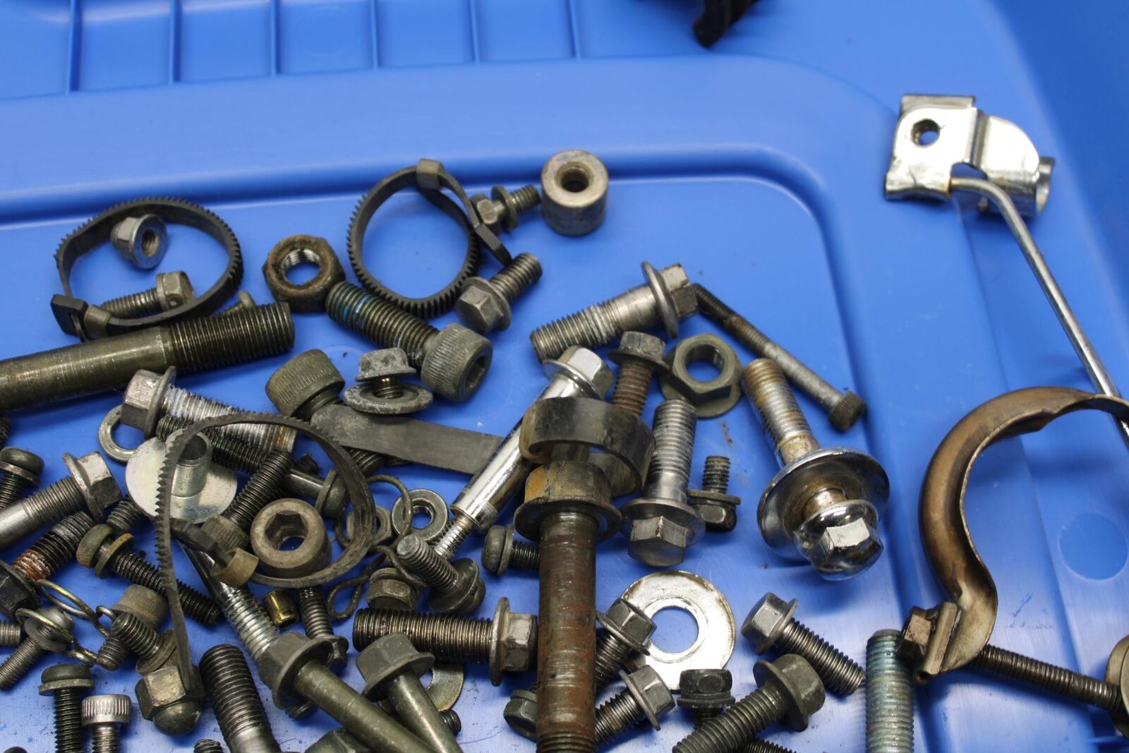 93-07 YAMAHA VMAX 1200 MISCELLANEOUS BOLTS HARDWARE MOTOR BB634