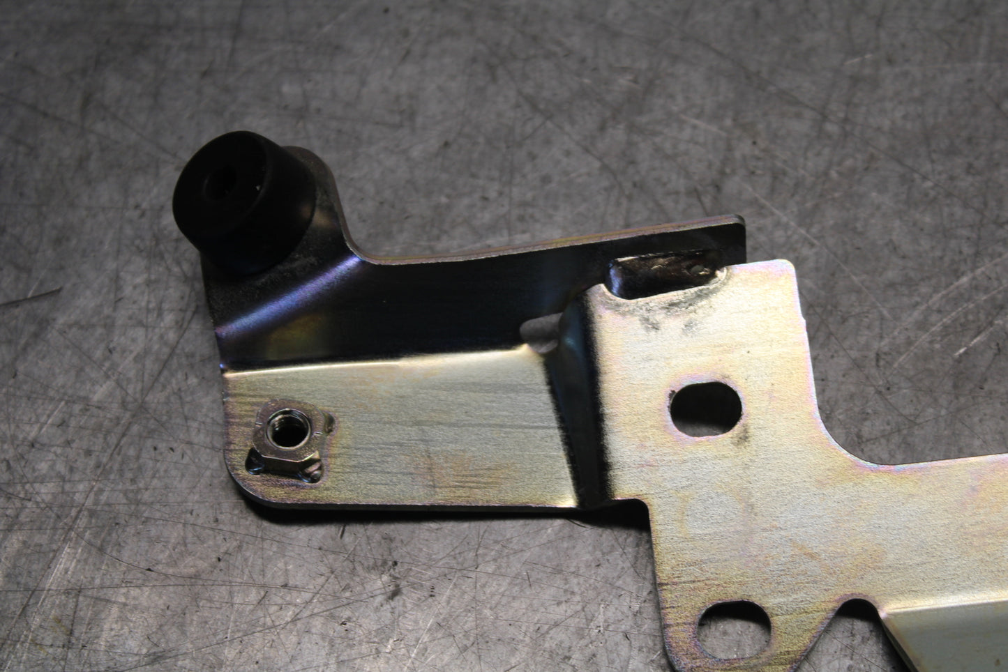 21-24 YAMAHA MT-07 FRONT SEAT MOUNTING BRACKET MOUNT BB662