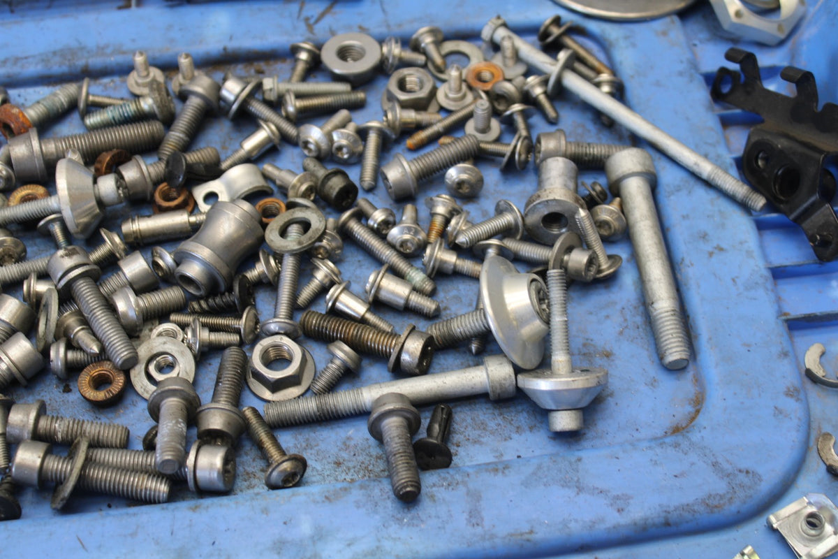 17-20 BMW S1000R MOUNTING BOLTS HARDWARE SCREWS BB909