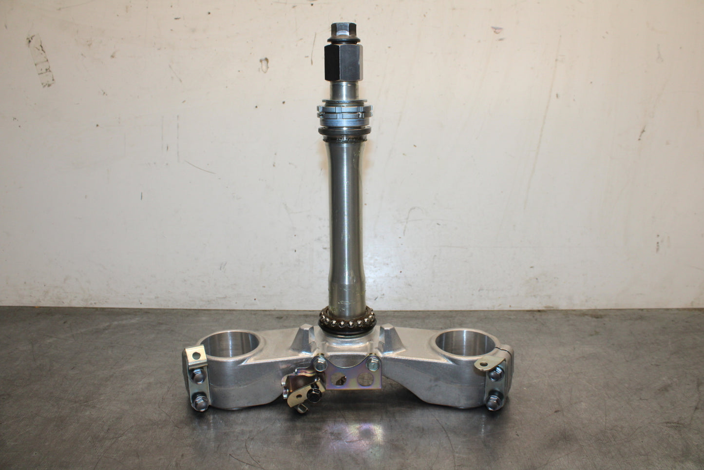 12-25 KAWASAKI NINJA ZX14R NEW!! FRONT FORKS CLAMP LOWER TRIPLE TREE STEM BB757