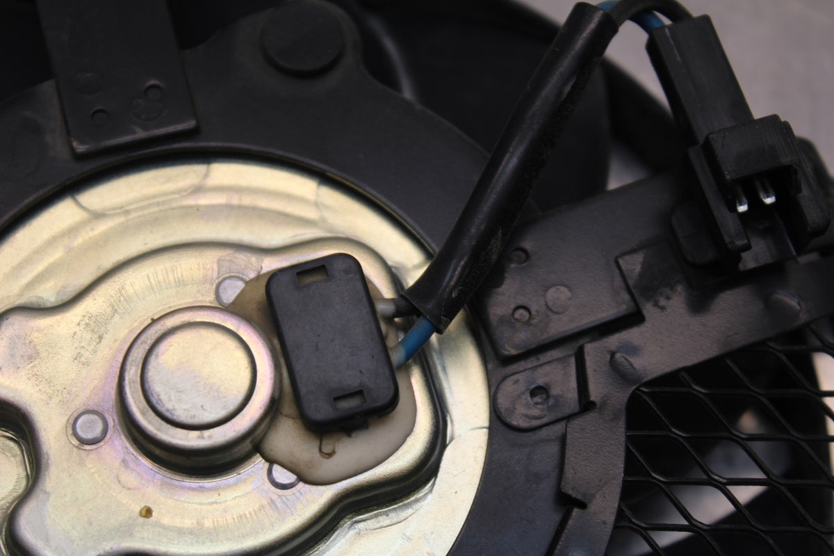 11-22 SUZUKI GSXR 600  ENGINE RADIATOR COOLING FAN BB193