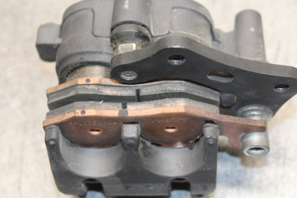 24 KAWASAKI NINJA 500 ABS RIGHT FRONT BRAKE CALIPER BB730
