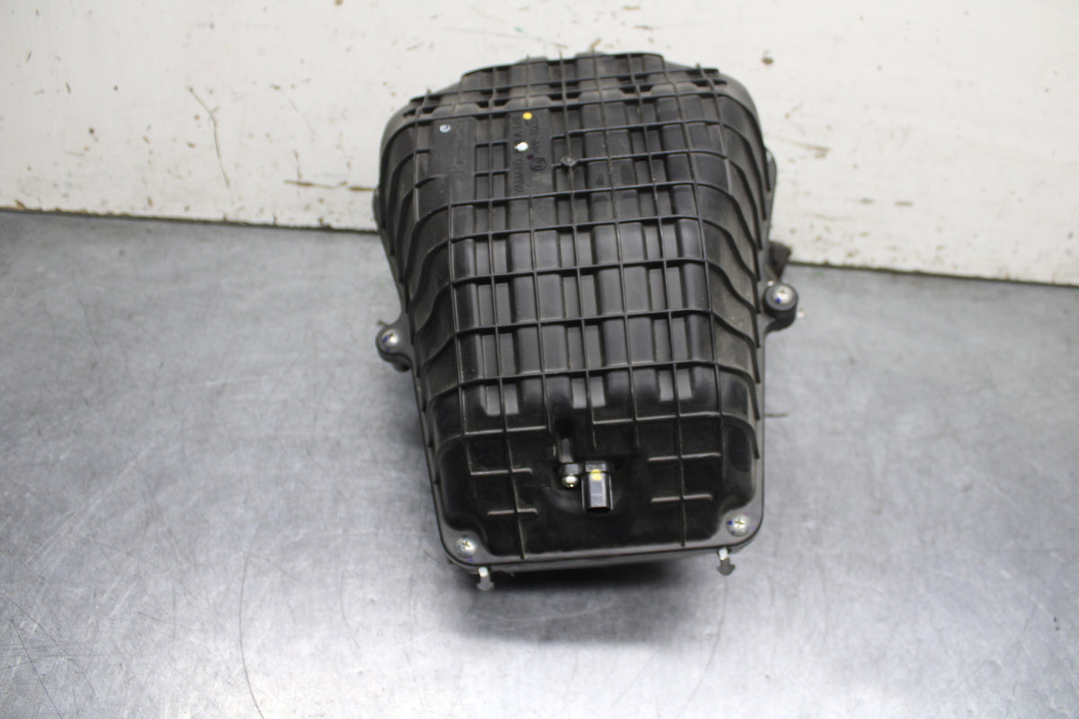 24 KAWASAKI NINJA 500 ABS AIRBOX AIR INTAKE FILTER BOX BB744