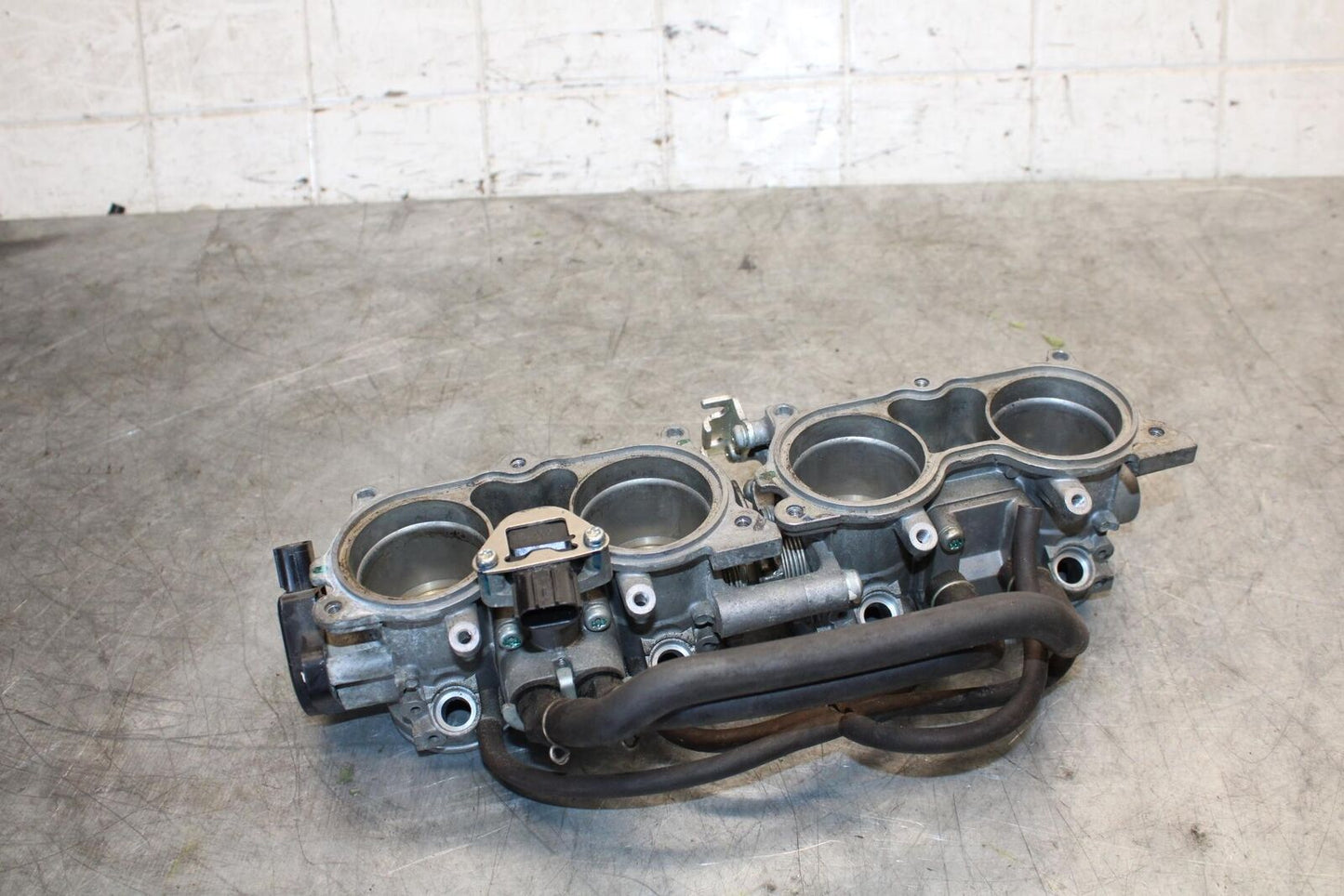 07-12 HONDA CBR600RR MAIN FUEL INJECTORS / THROTTLE BODIES 16401-MFJ-A01 BB542