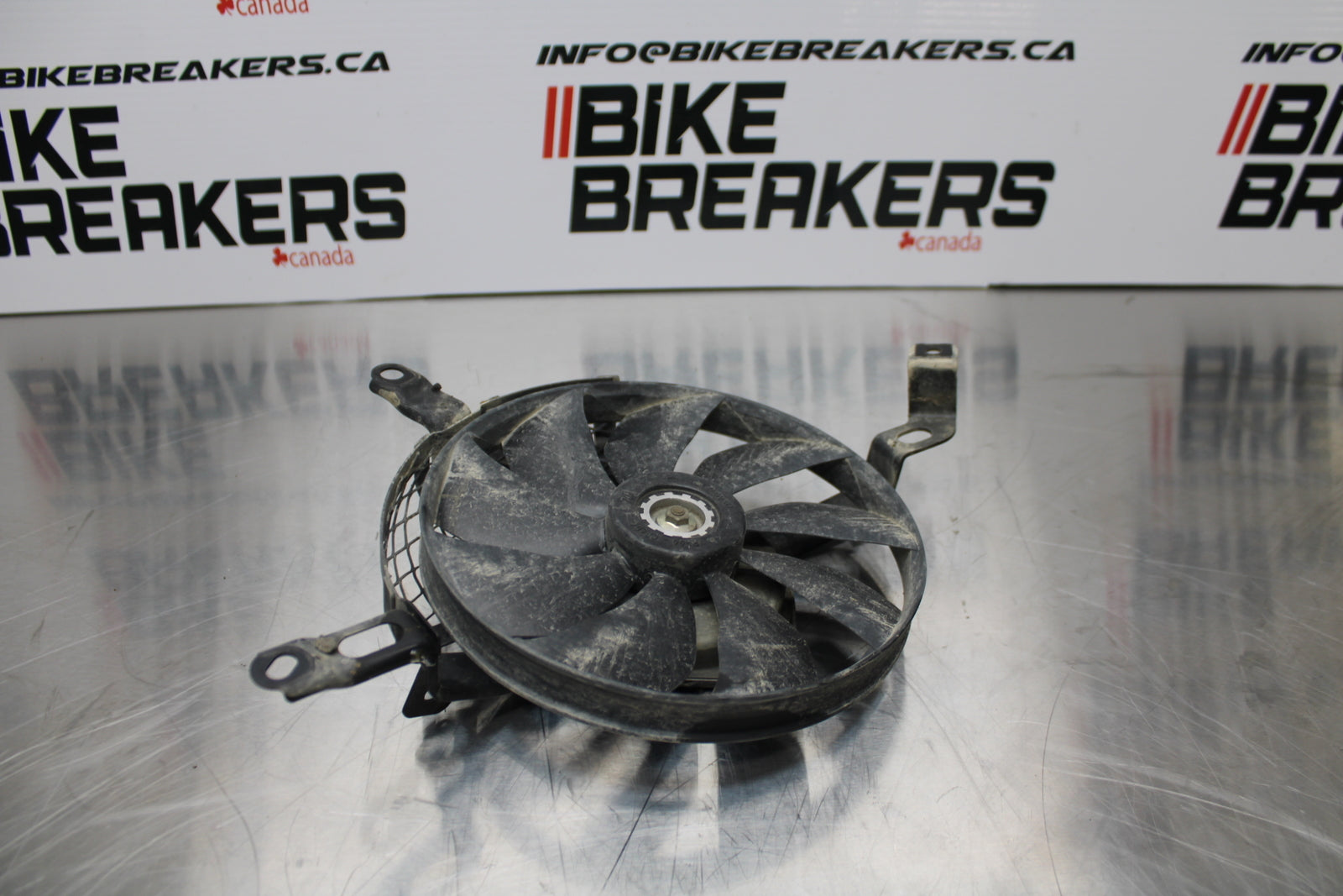 11 SUZUKI GSXR1000 ENGINE RADIATOR COOLING FAN BB142