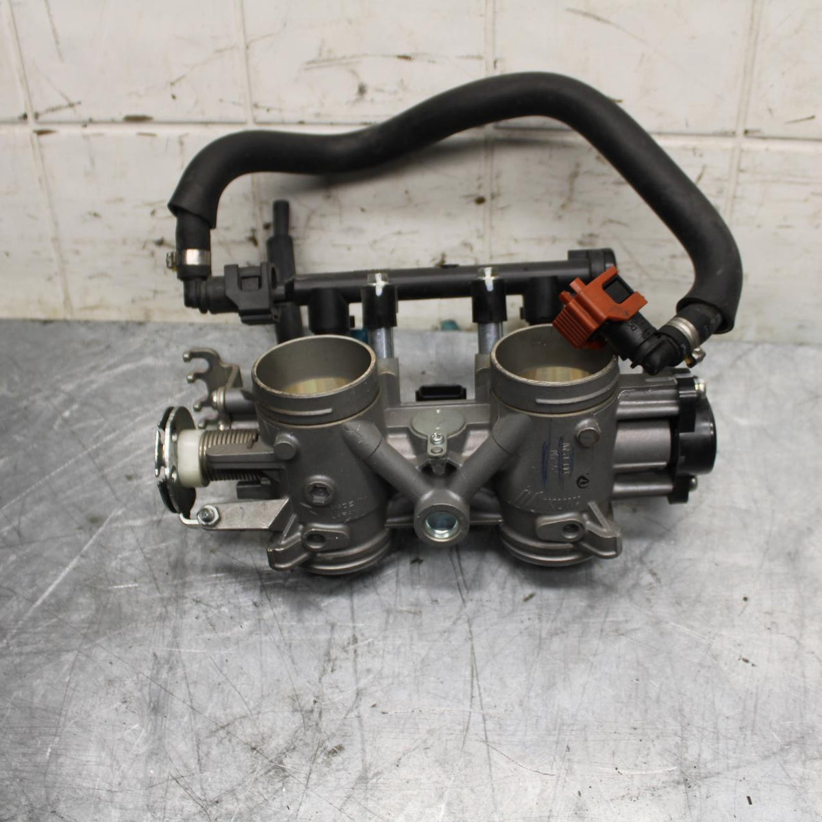 16-22 YAMAHA XSR 700 MAIN FUEL INJECTORS / THROTTLE BODIES BB475