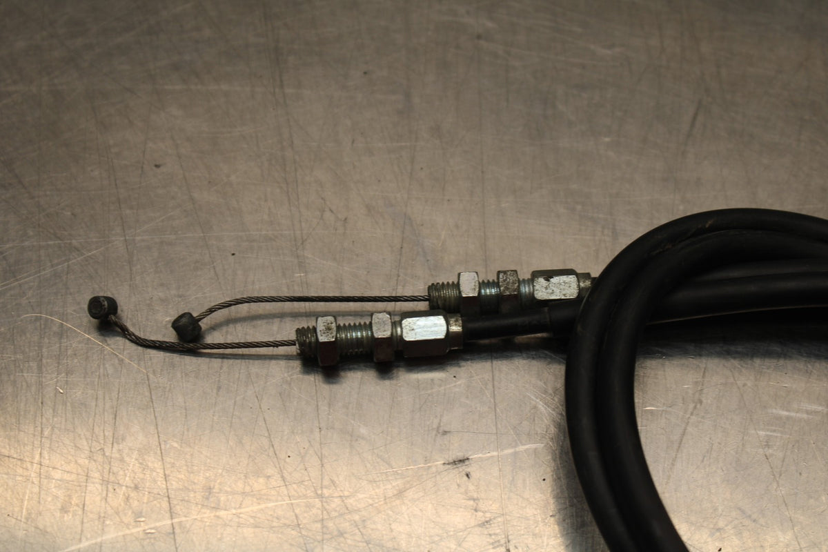 00 SUZUKI GSXR750 THROTTLE CABLES LINES BB820