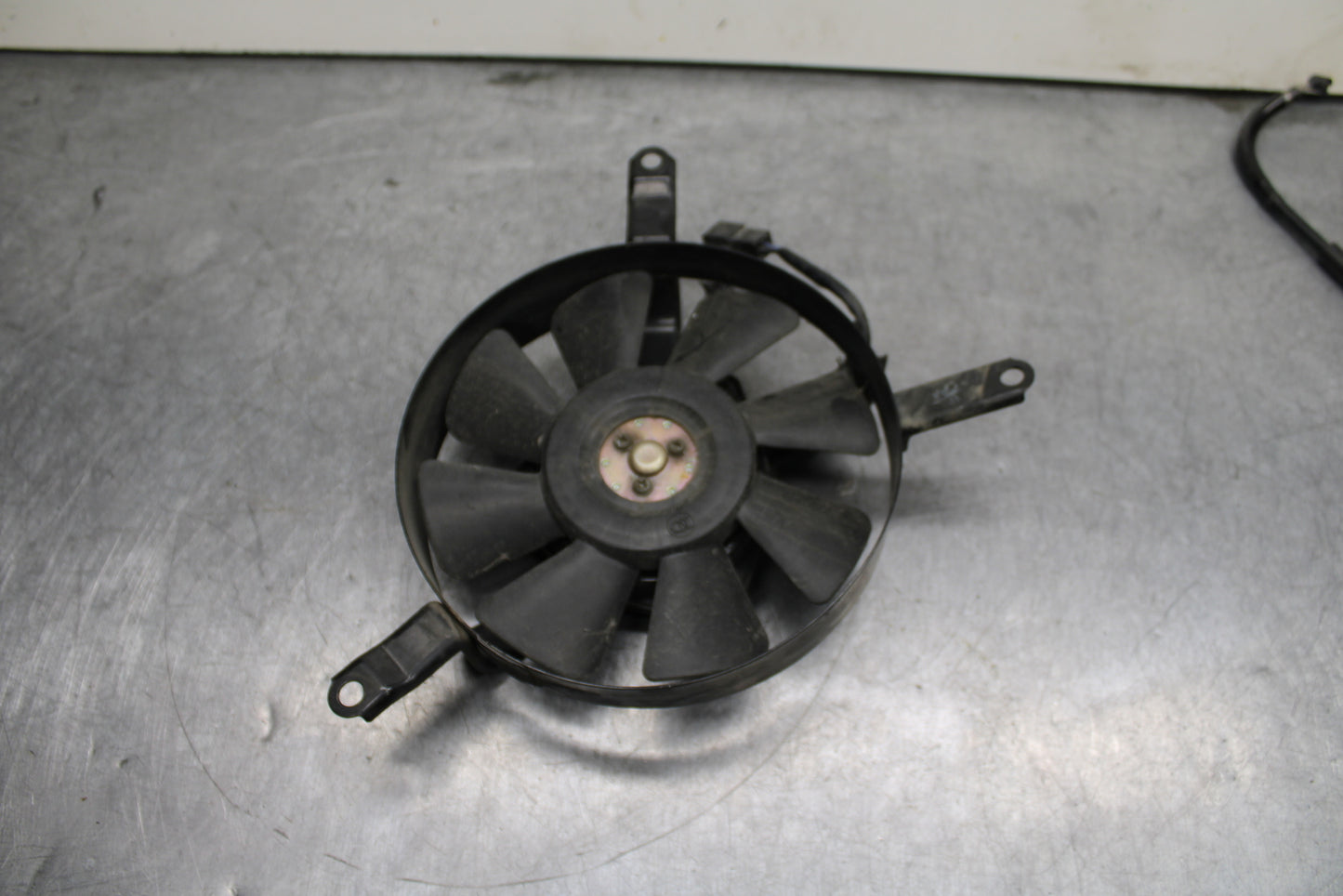 97-99 SUZUKI GSXR600 SRAD ENGINE RADIATOR COOLING FAN BB123