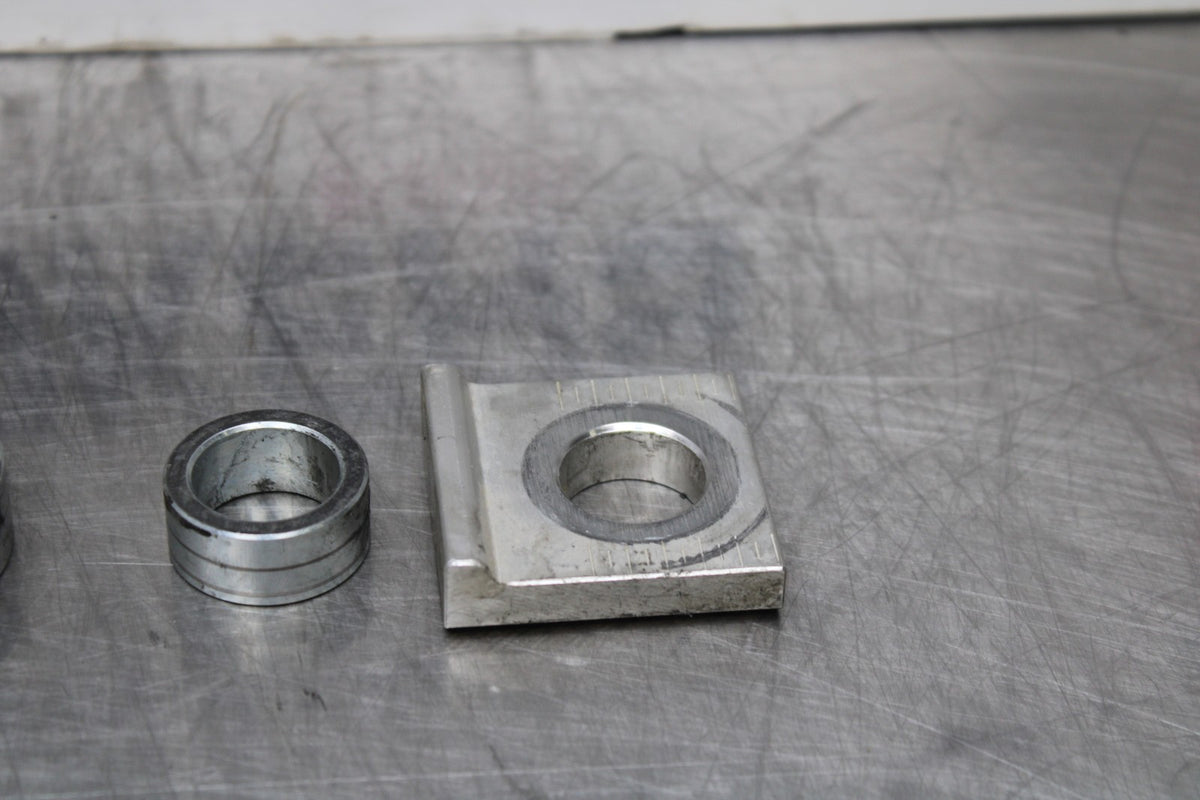 16 YAMAHA XSR900 REAR AXLE BACK WHEEL RIM SPACERS BB786