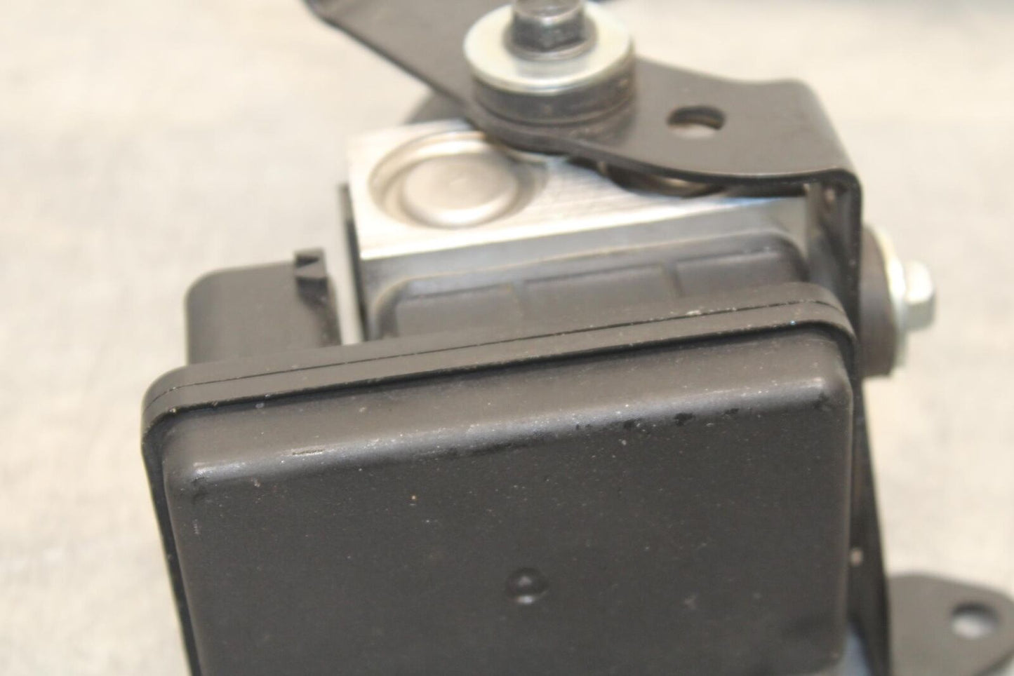 12-17 KAWASAKI ER-6N Z650 ABS PUMP UNIT MODULE BB607