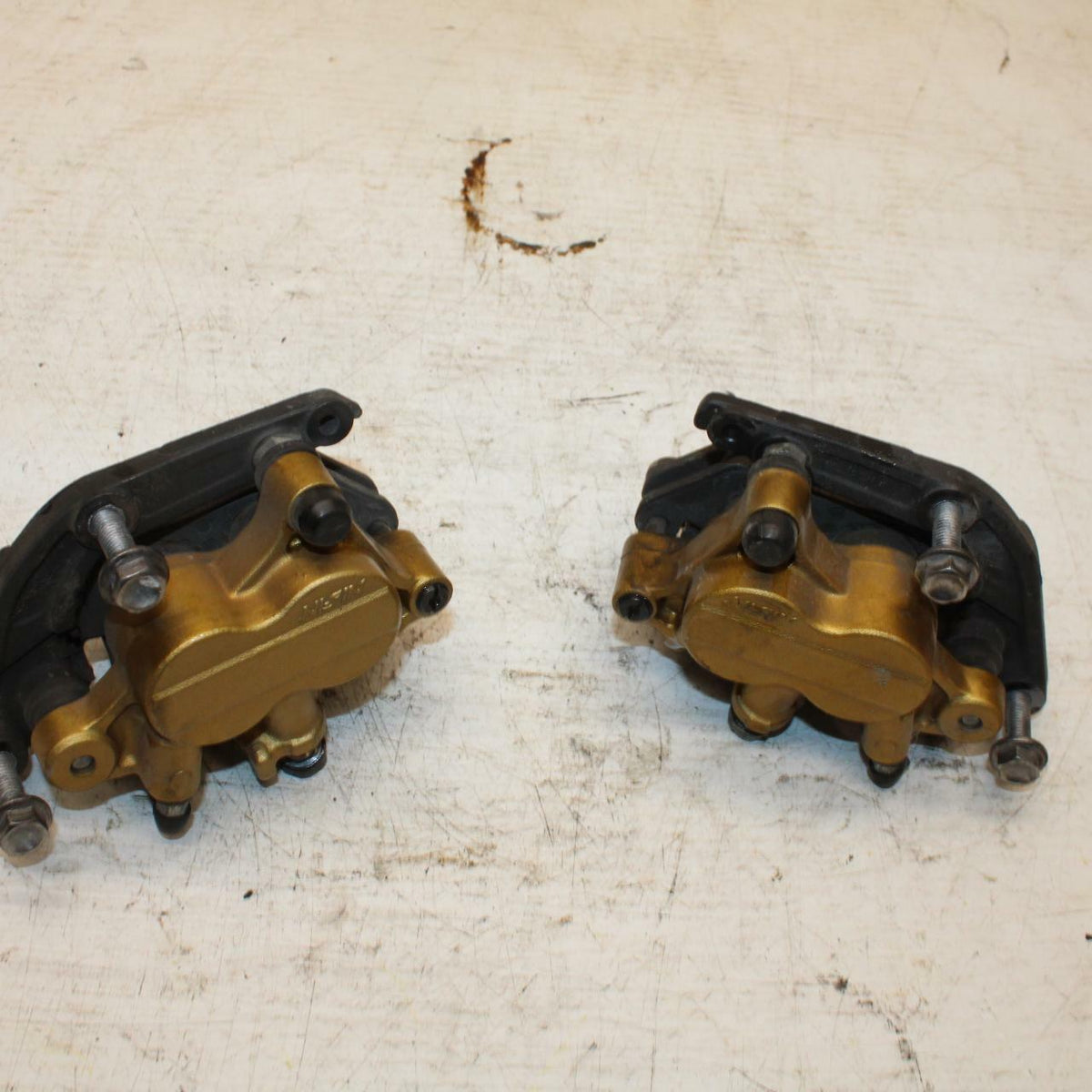 07-16 TRIUMPH STREET TRIPLE RIGHT LEFT FRONT BRAKE CALIPER SET PAIR BB361