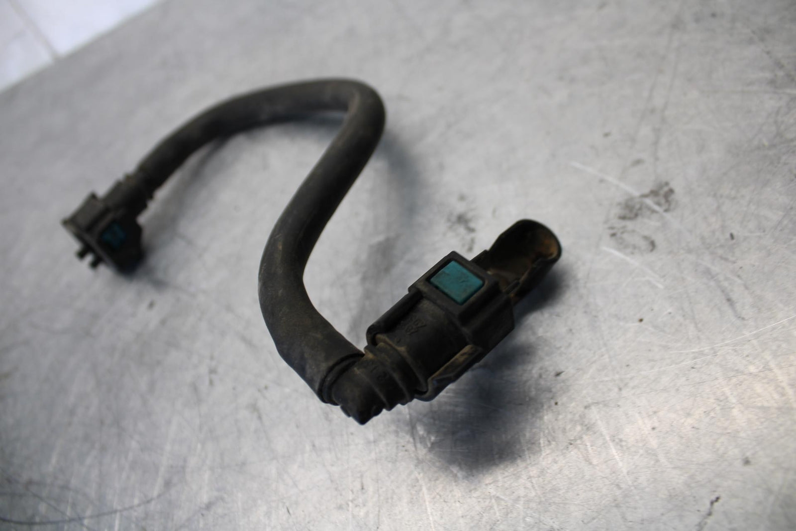 07-08 YAMAHA YZF R1 FUEL HOSE GAS LINE TUBE PIPE BB439