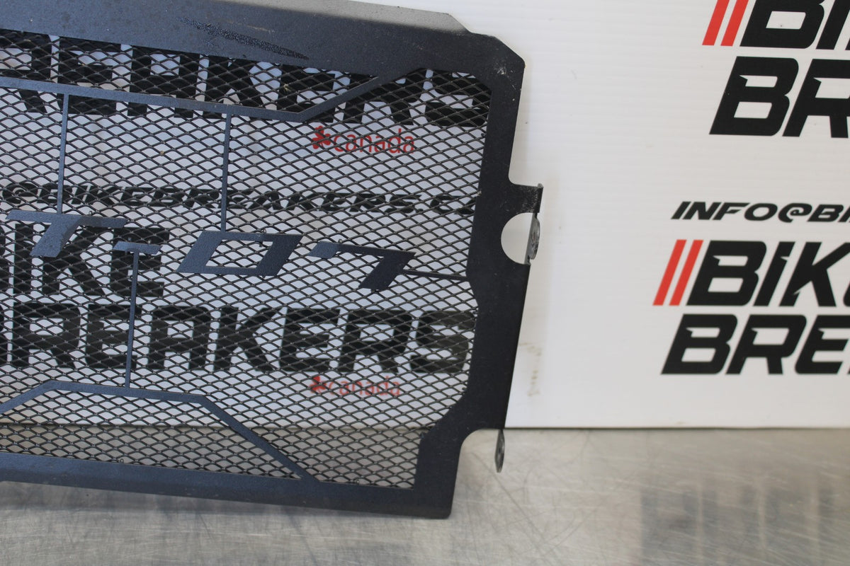 23-24 YAMAHA MT-07 ENGINE RADIATOR COVER GUARD BB194