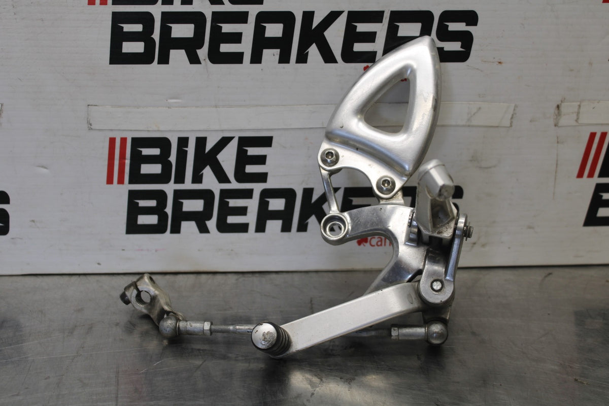 05-08 TRIUMPH SPEED TRIPLE 1050 LEFT REARSET REAR SET FOOT PEG W SHIFTER BB933