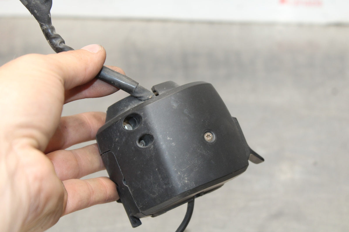 22 HARLEY-DAVIDSON PAN AMERICA 1250 LEFT HANDLE BAR HORN SIGNALS SWITCH  BB910