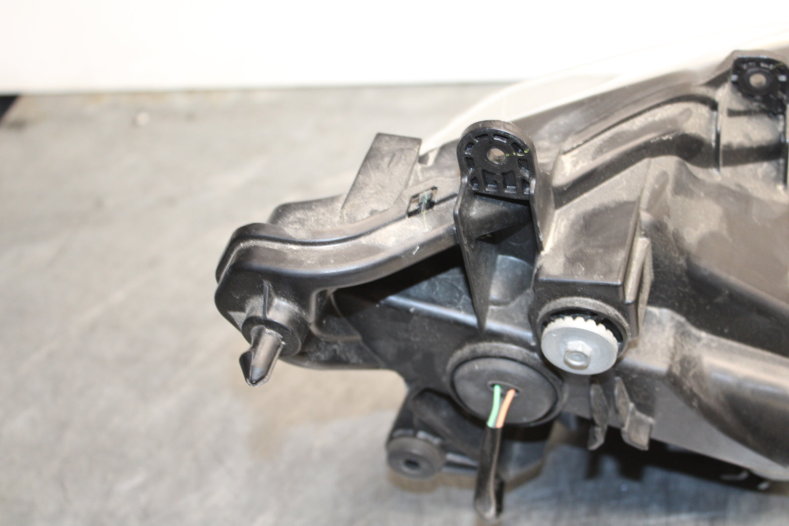 19-23 KAWASAKI NINJA ZX6R FRONT HEADLIGHT HEAD LIGHT LAMP BB749