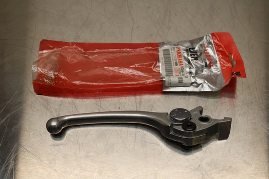 96 YAMAHA YZF750R RIGHT CLIPON HANDLEBAR BRAKE LEVER BB137