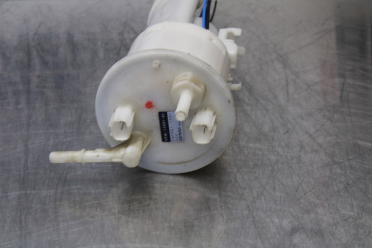 04-05 YAMAHA YZF R1 FUEL PUMP GAS PETROL SENDER UNIT  BB173