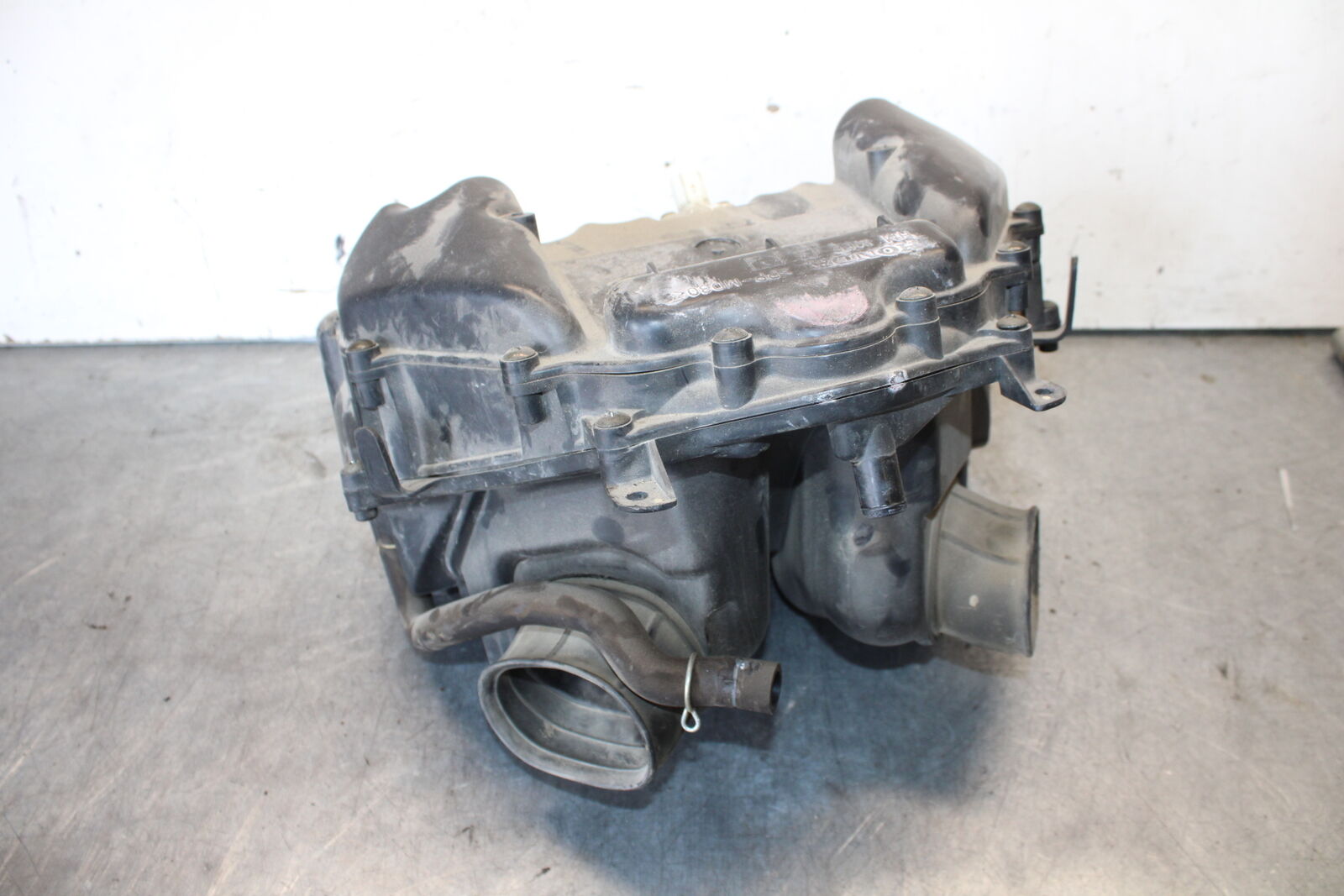 03-04 HONDA CBR600RR AIRBOX AIR INTAKE FILTER 17221-MEE-D00 17232-MEE-000 BB661