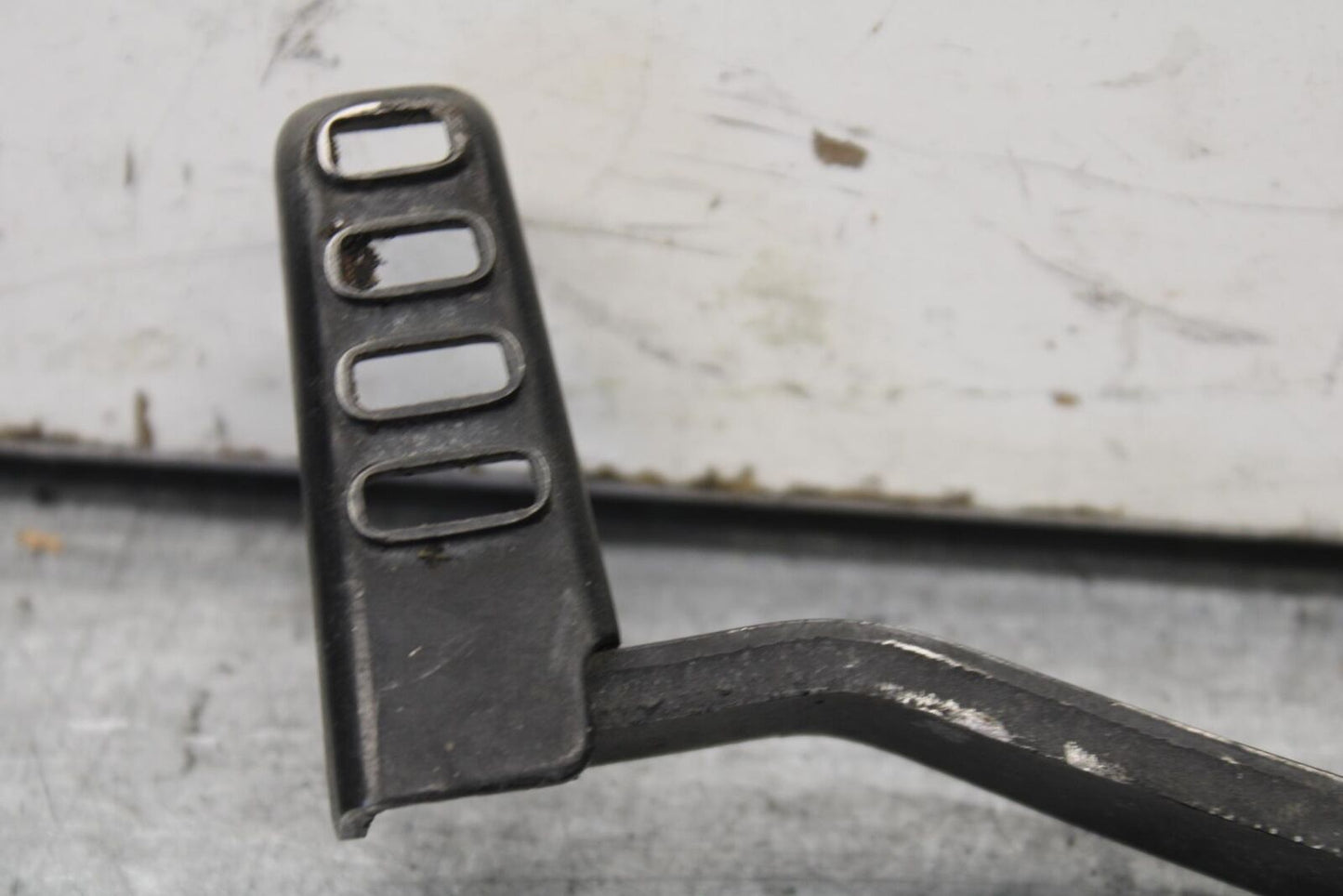 11-19 HONDA CBR125R RIGHT REARSET BRAKE FOOT PEDAL BB105