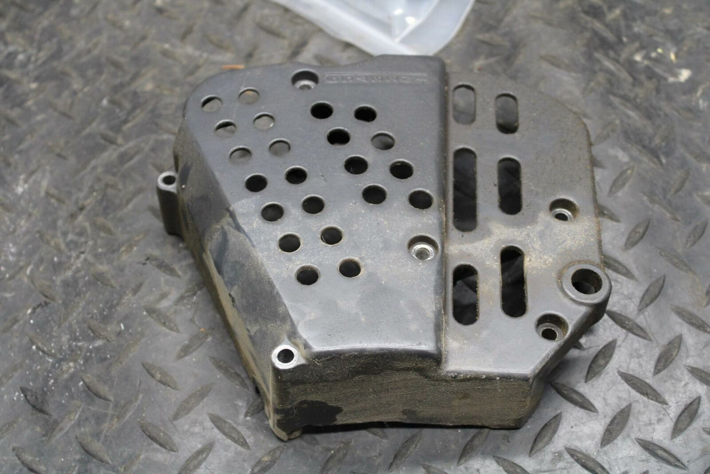 91-92 SUZUKI GSXR750 M  ENGINE SPROCKET COVER BB213