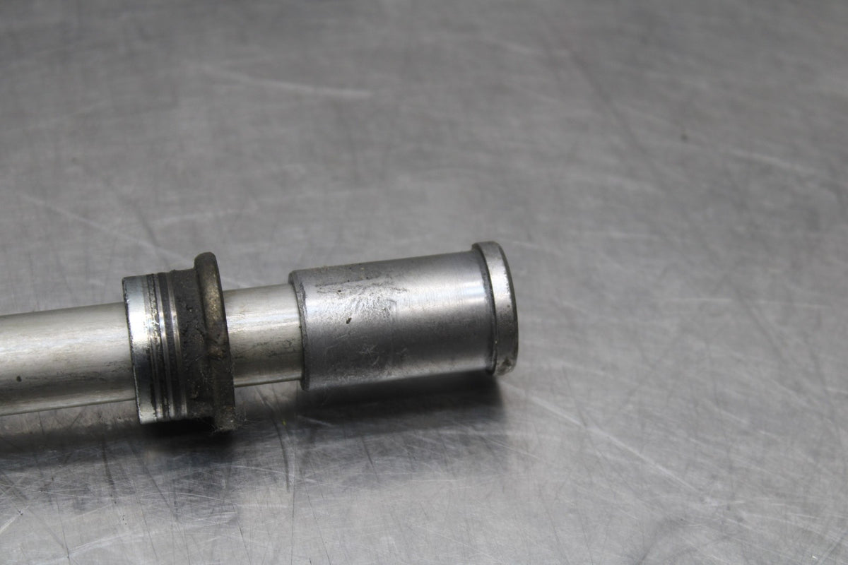 99 KAWASAKI NINJA ZX9R FRONT WHEEL RIM AXLE PIVOT BOLT BB05
