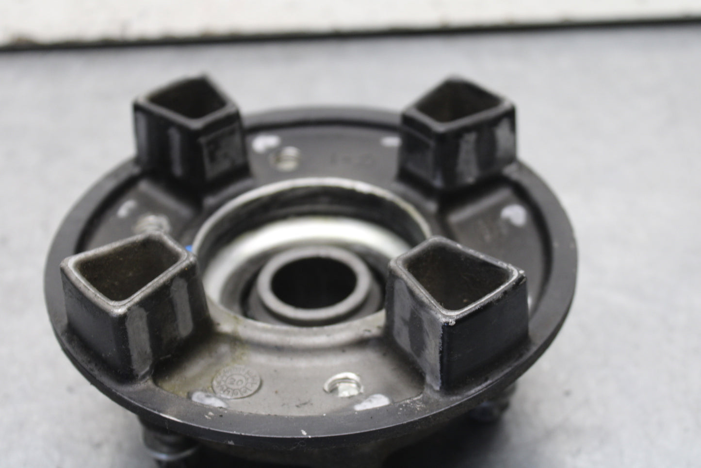 16 KAWASAKI NINJA ZX10R REAR HUB WITH SHOCK DAMPERS CUSH ABSORBERS BB650