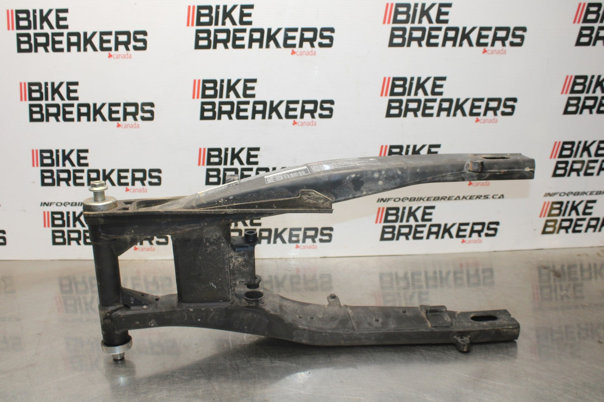 17-18 YAMAHA YZF R3 REAR SWINGARM BACK SUSPENSION SWING ARM BB788