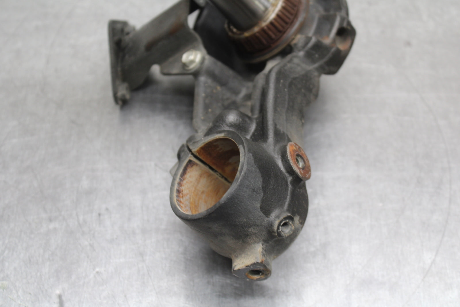 03-08 KAWASAKI VULCAN 1600 FRONT FORKS CLAMP LOWER TRIPLE TREE STEM BB754