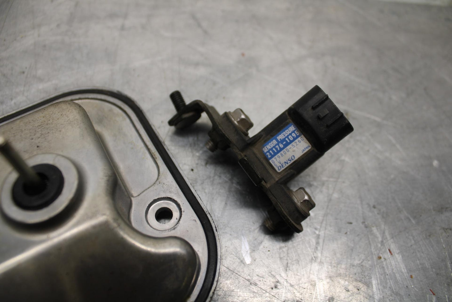 03 KAWASAKI ZX12R  MAP MASS AIR FLOW PRESSURE SENSOR BB472