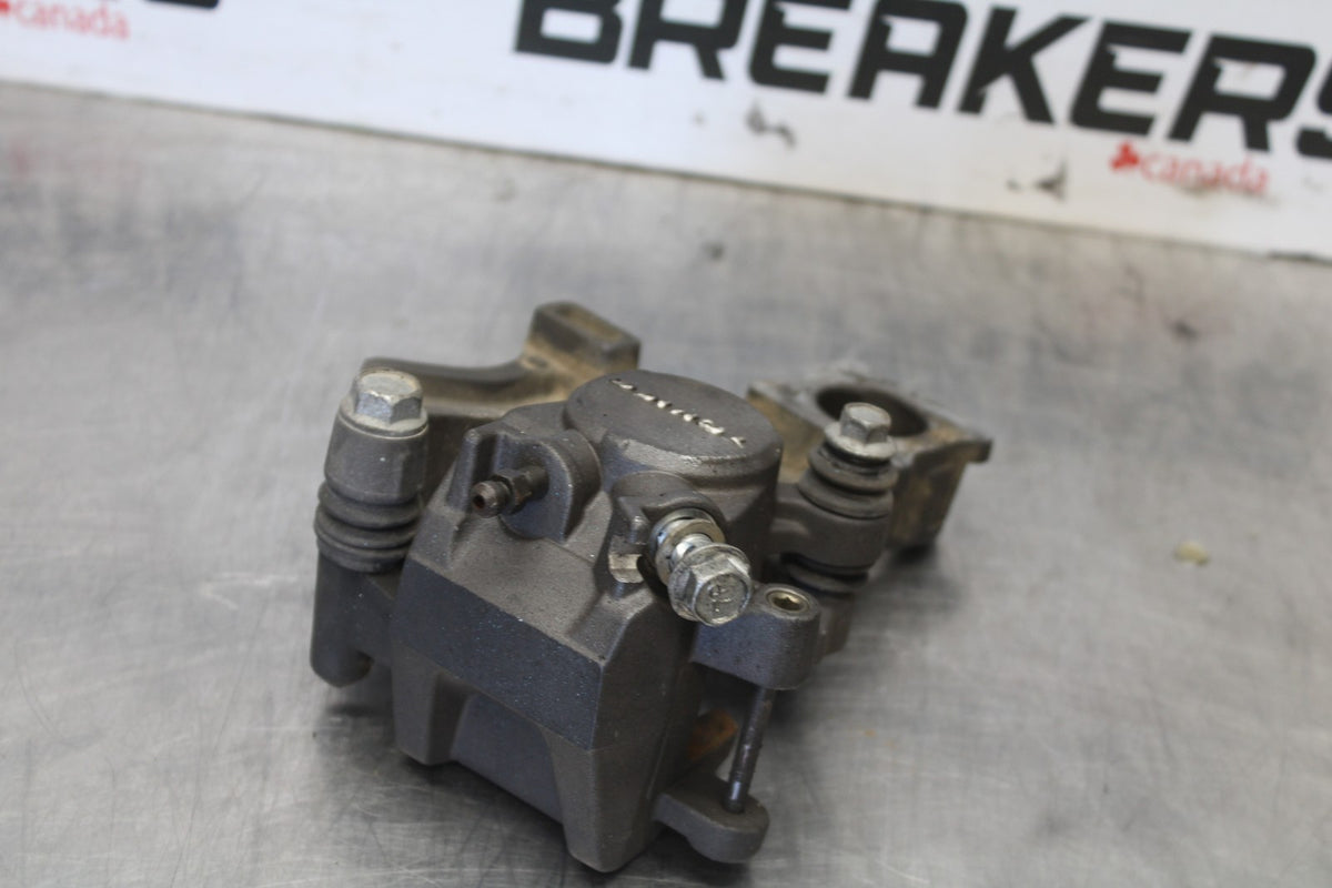 06-07 SUZUKI GSXR600 REAR BACK BRAKE CALIPER W MOUNT BRACKET BB836
