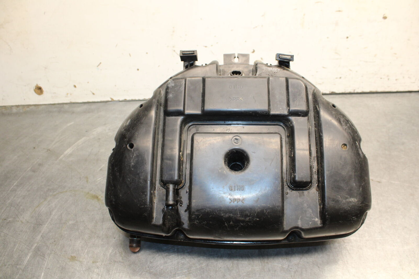 06-07 SUZUKI GSXR750 AIRBOX AIR INTAKE FILTER BOX 13700-02H03 BB670