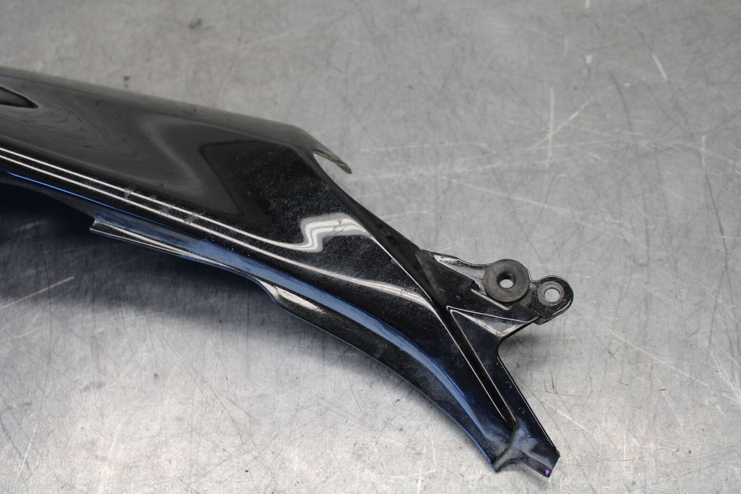 19-22 KAWASAKI Z400 LEFT REAR BACK TAIL FAIRING COWL SHROUD BB708