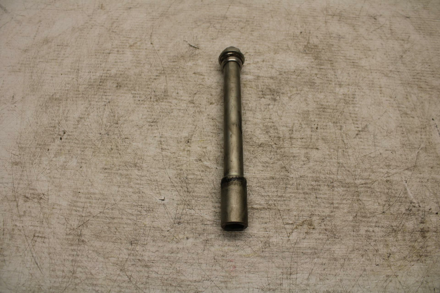 11-19 SUZUKI GSXR600 FRONT WHEEL RIM AXLE PIVOT BOLT BB371