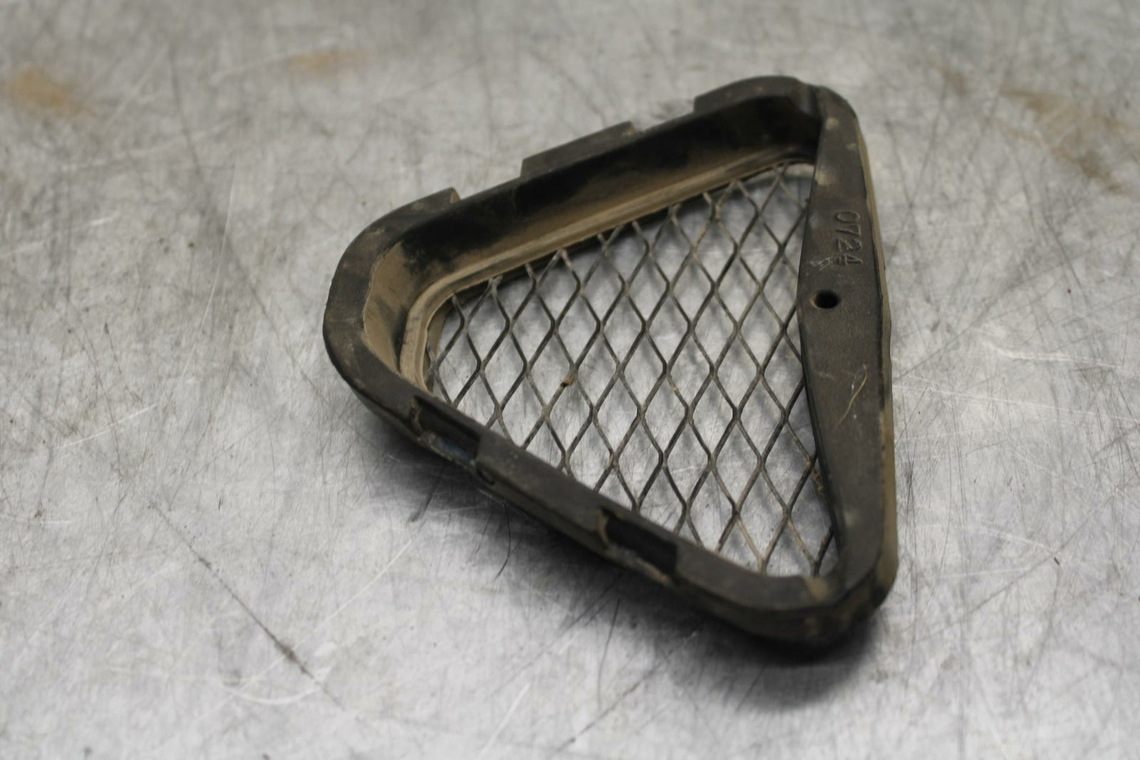 19-20 KAWASAKI NINJA ZX6R AIR INTAKE GRILL BB419